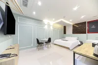 Hwasun le Mer Drive-in Hotel - موقف سيارات