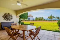 Stylish Apartment Near Beach & Dining With Pool, hot Tub, Tennis, & Large Patio