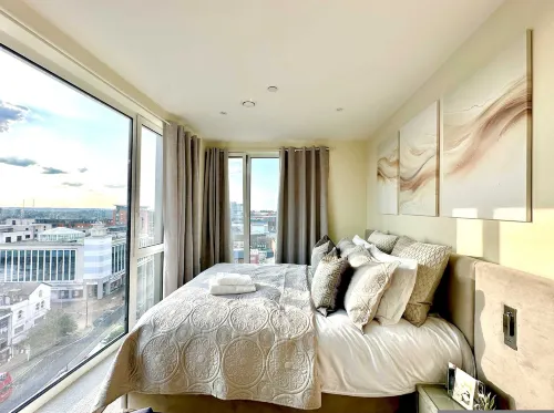 Contemporary Bromley Penthouse With Balcony