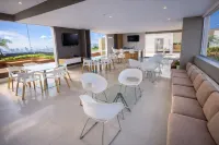 Miraflores Nest Upper Pardo, Rooftop Pool, Gym, AC, Near Kennedy Park - Bãi biển