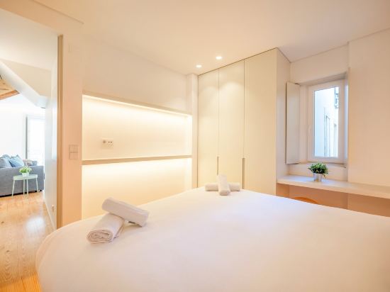 GuestReady - Condessa Peony