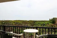 Continental 101 Minium 2 Bedroom Condo by RedAwning - 4-Star