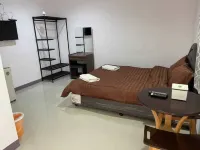 Tonfern Hotel Khonkaen 鄰近東北大學的酒店
