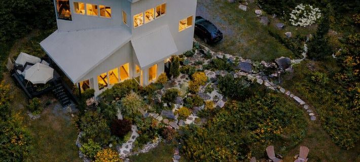 Modern Glass House Near Hunter & Woodstock Fireplace, Views, Pet-Friendly Hotel di Hunter