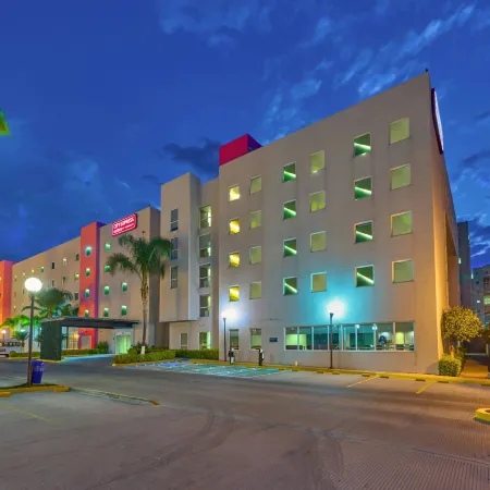 City Express Suites by Marriott Querétaro