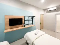 Urbanview Manukan Family Inn Surabaya Sambikerep otelleri