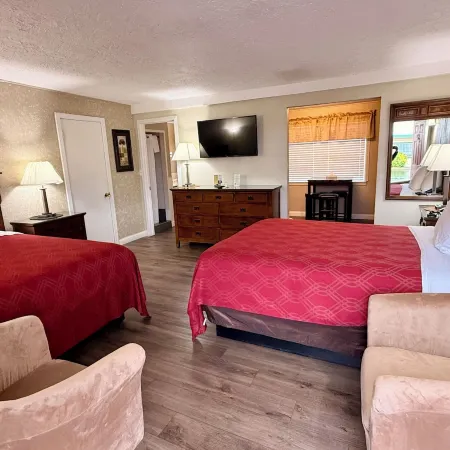 Sage N Sand Motel