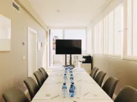 هوتل باكس أتوشا Hotels near ارجانزويلا