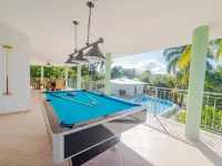 COZY 7BR Villa  BIG POOL  Close to beach! - 4-Sterne