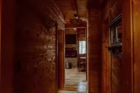 Crystal Mountain Cabin Get Away -  Ferienwohnungen