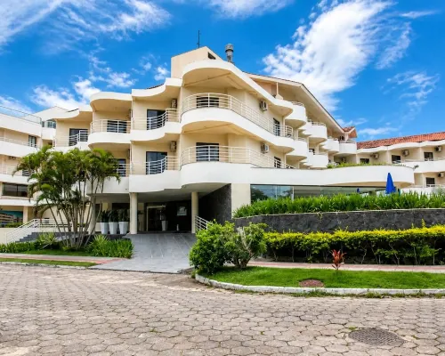 Hotel Praia Brava ブラーヴァビーチ周辺のホテル