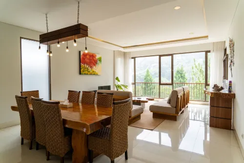 Narwastu Hill 6Br Villa with Pool and Movie Room - Private Pools