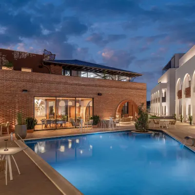 Mercure Conacul Cozieni Hotels near Titan Park
