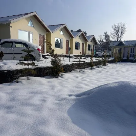 The Hide Away Chail
