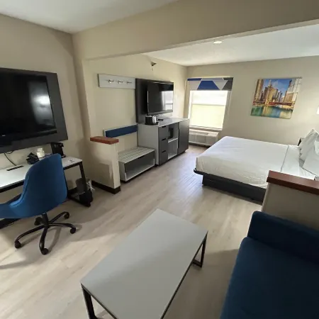 SureStay by Best Western Forsyth Decatur