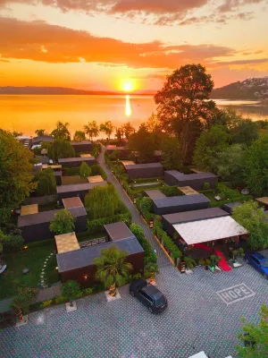 Hope Sapanca Tiny Houses - parcheggio