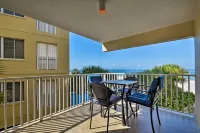 Pool Access! Indian Shores Beachfront Condo - Holiday Apartments