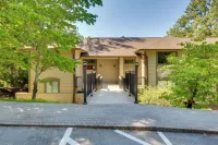 Sunroom & Deck! Golf Retreat in Keowee Key - balcony