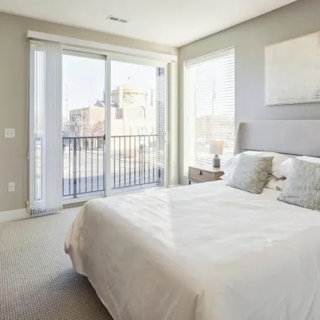 Landing Amazing 1BD in Hancock