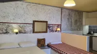 Hermes Korifi Suites Private Apartment - Pysäköinti