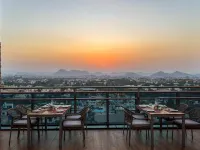 Pride Premier Udaipur โรงแรมใกล้พิพิธภัณฑ์ Ahar