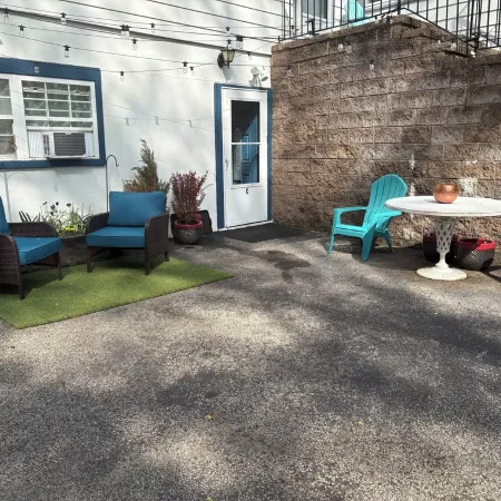 Lovely Cozy 2 Bedroom Apartment