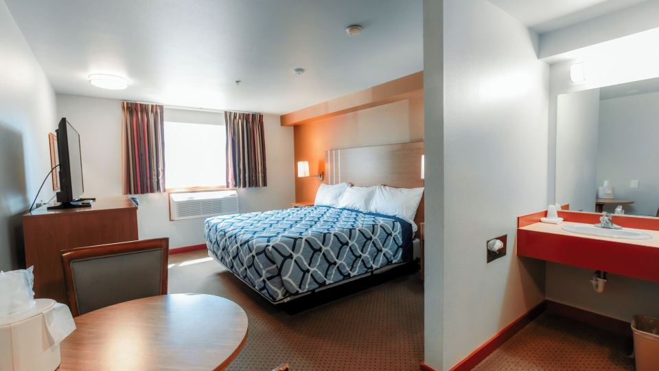 Bay City Inn