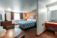 Bay City Inn