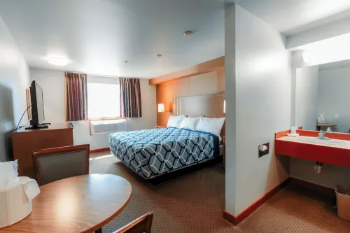 Bay City Inn