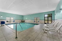 Allentown Park Hotel by The Red Collection - piscina