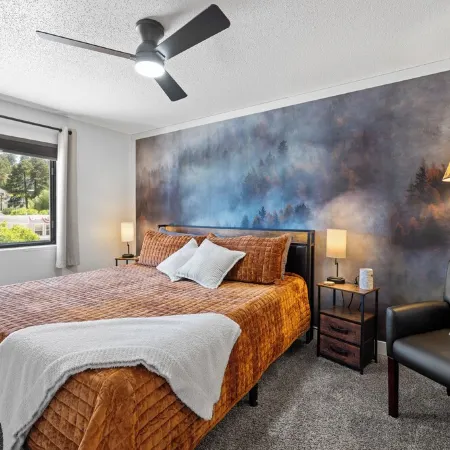2 Bedroom/2 Bath Condo with Full Kitchen in the Heart of the Black Hills. Hoteles en Lead
