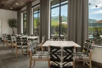 SpringHill Suites by Marriott Steamboat Springs - vue sur la montagne