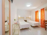 Hotel Manzanito - parking
