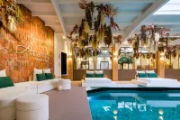 Atlantic Hôtel & Spa - Pools