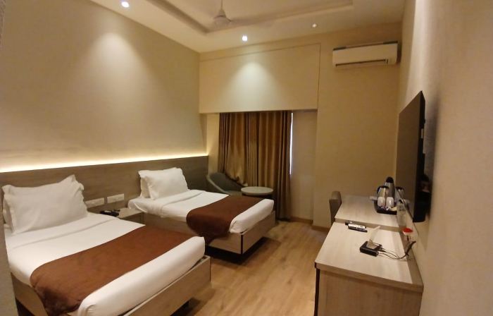 The Shiv Nautica Hotel