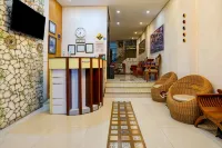 Townhouse Oak near RSUD Dr. Zainoel Abidin formerly Poma Hotel - Parkering