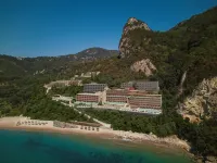 Ella Alkyna - Adults Only - spa