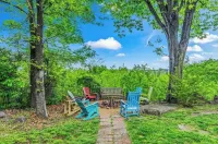 Family friendly log home has great lake views from huge deck! - Chalets