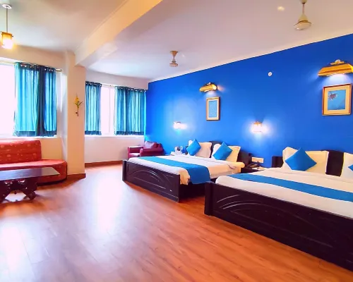 هوتل دوداس بالاس Hotels near Galtaji