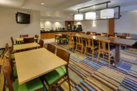 Fairfield Inn & Suites San Francisco Airport/Millbrae - breakfast