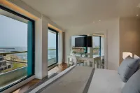 Herbert Samuel Okeanos Suites Herzilya - balcony