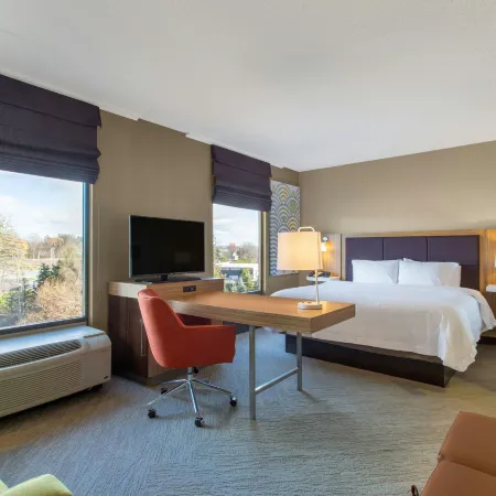 Hampton Inn & Suites Albany-Airport