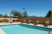 Fairfield Inn & Suites Redding - Pools