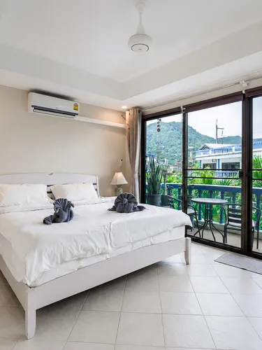 รูปภาพของKamala Apartment near Beach, Pool, sleeps 3