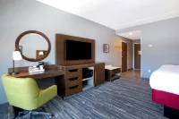 Hampton Inn & Suites by Hilton Ottawa West - Pools