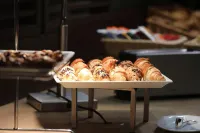 Courtyard Wiesbaden-Nordenstadt - sarapan