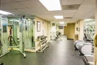 Hotel Phillips Kansas City, Curio Collection by Hilton - Gym