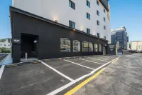 Gumi Indong LANTANA (Gumi Indong Branch) - parking