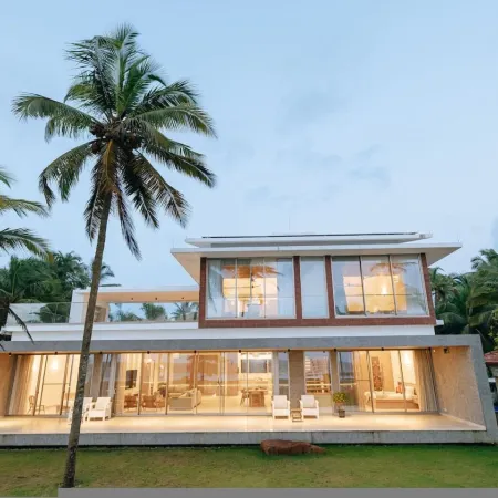 Villa Shankari - Beachside 3BR w Private Pool