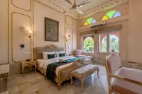 Umaid Palace - Luxury Resort Near Jaipur Close to Bhangarh & Chand Baori Stepwell Abhaneri - Wifi